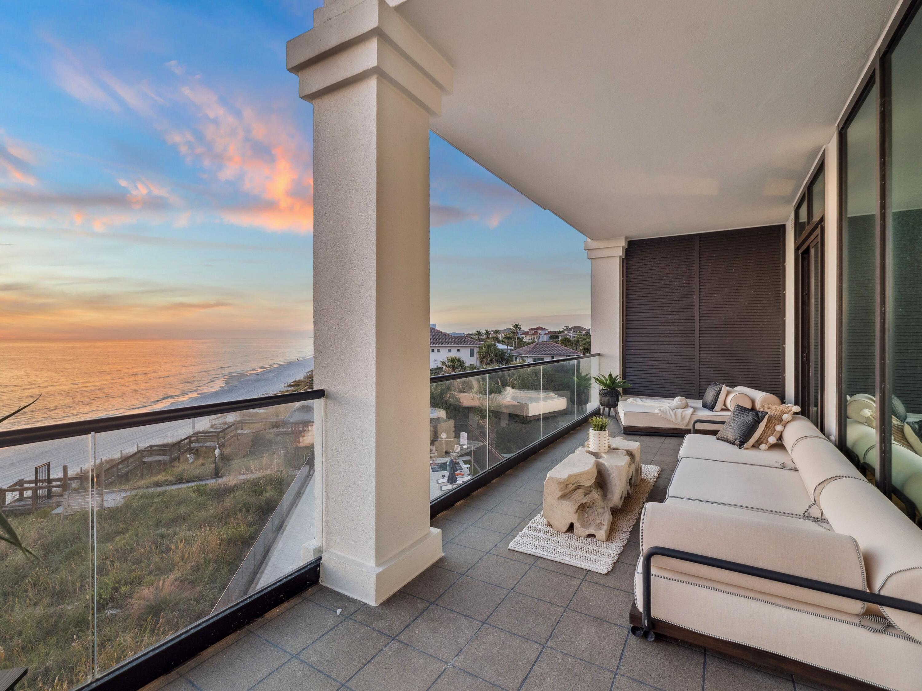 4463 W County Highway 30A UNIT 302