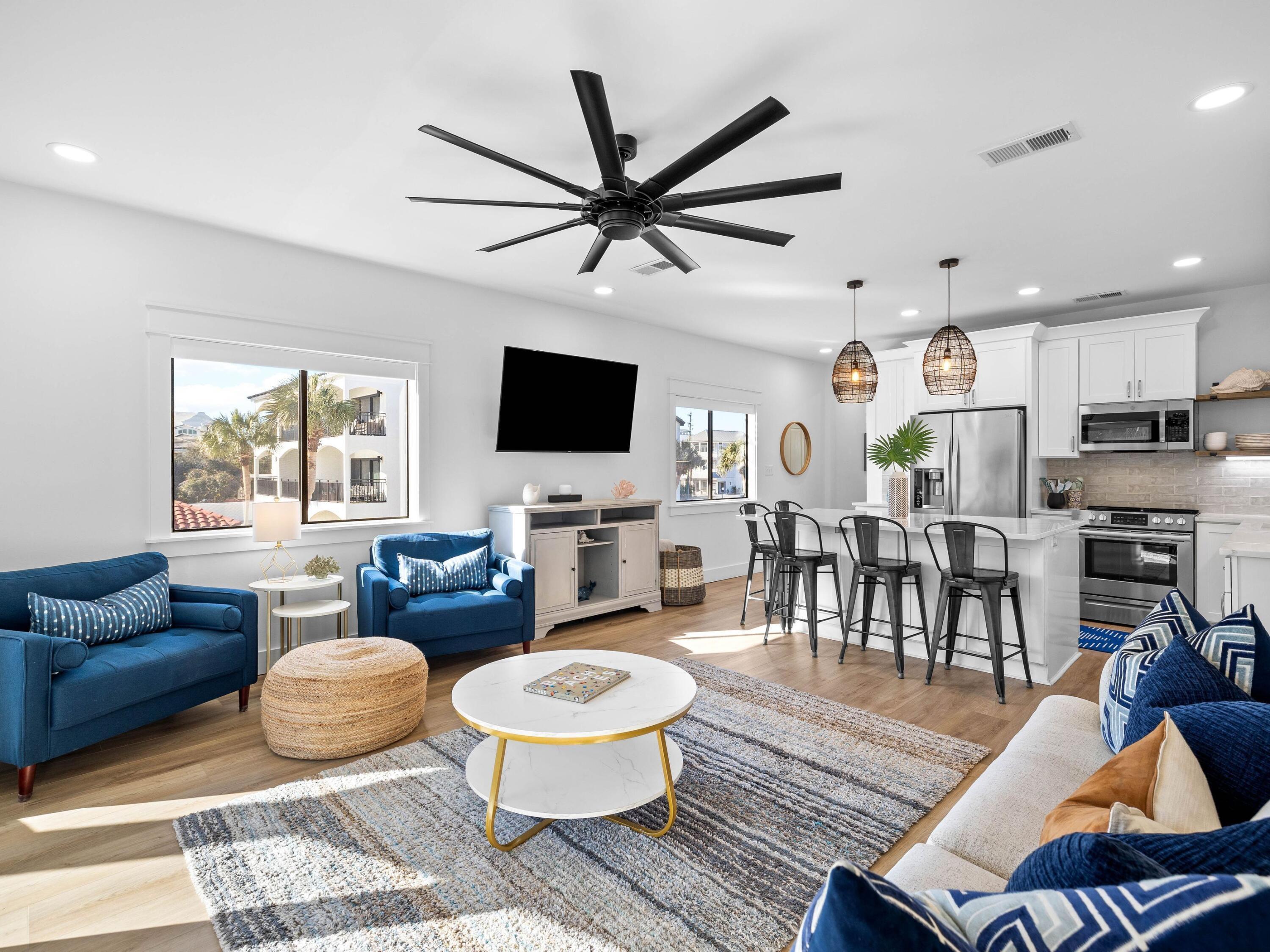 3604 East County Highway 30A D6