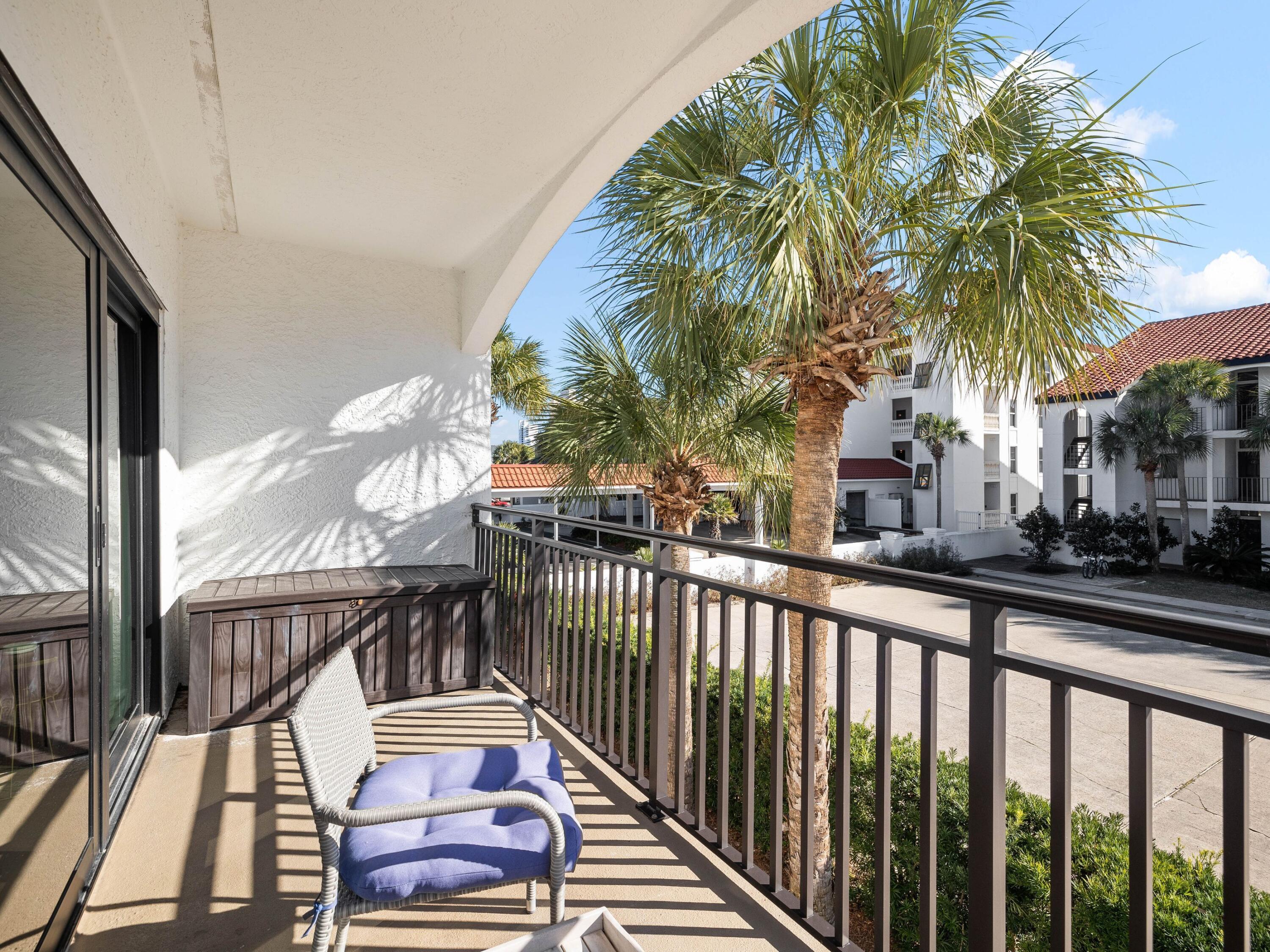 3604 East County Highway 30A D6