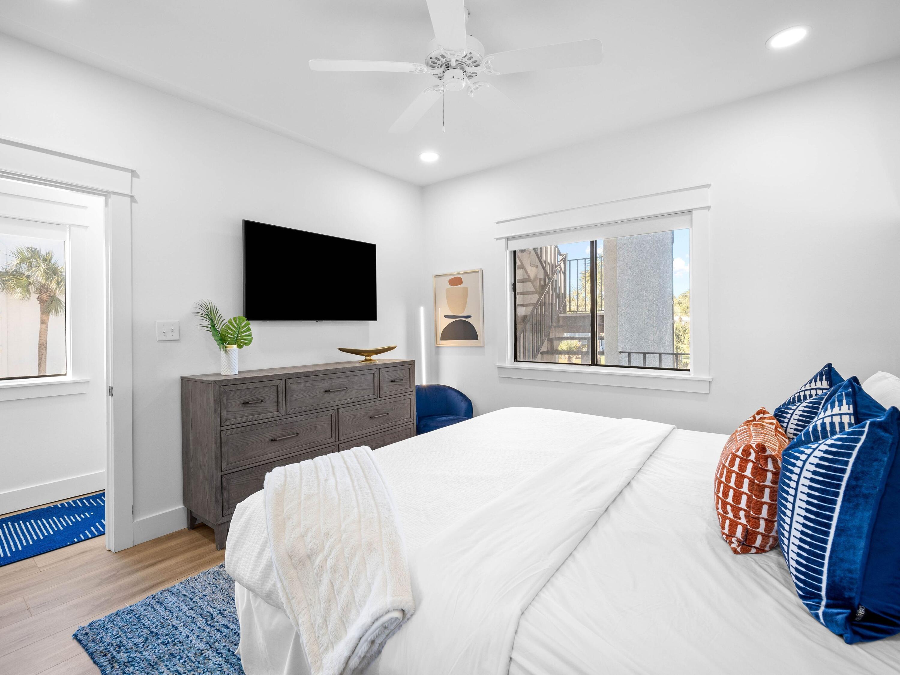 3604 East County Highway 30A D6