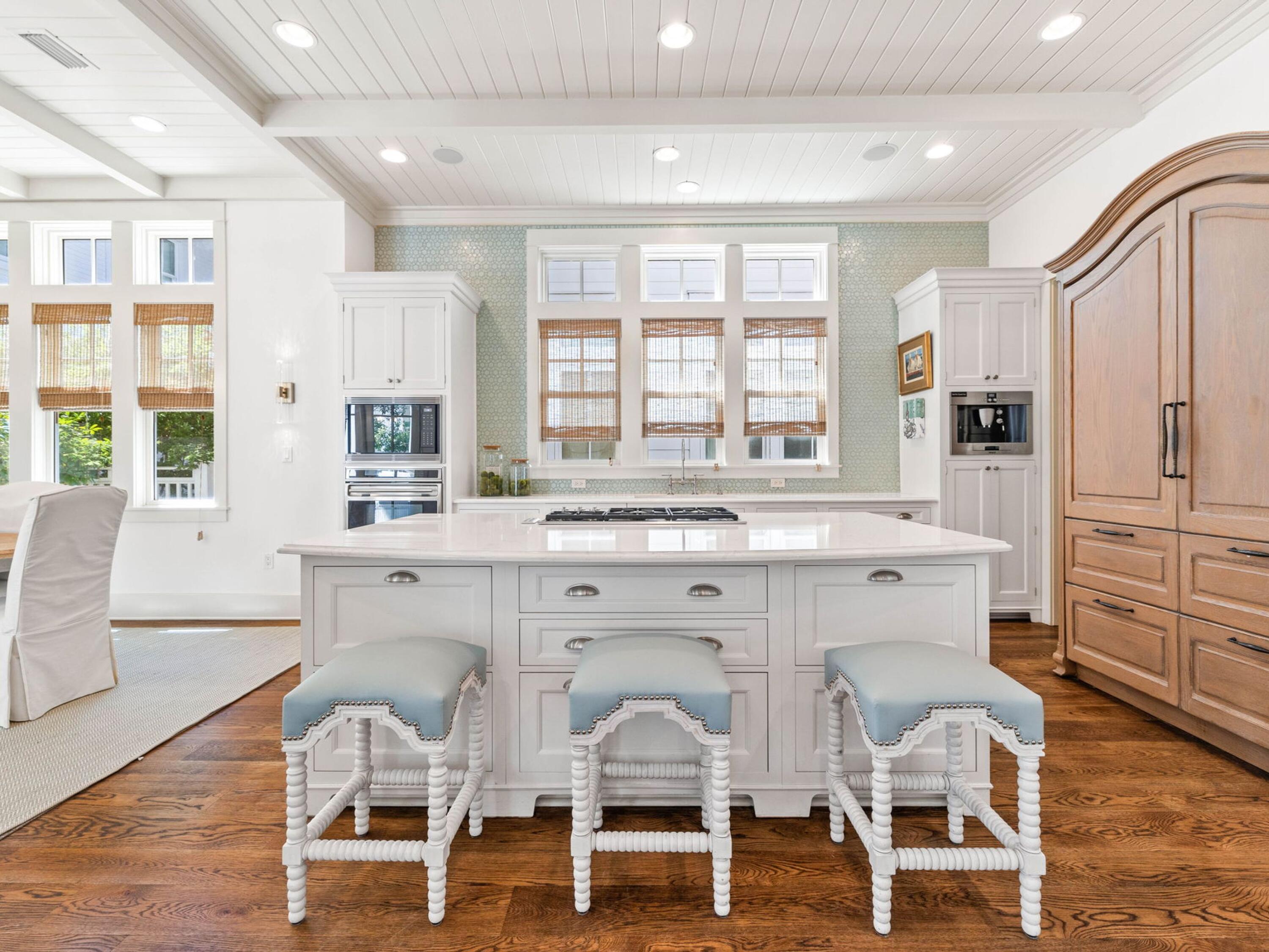 223 Western Lake Drive