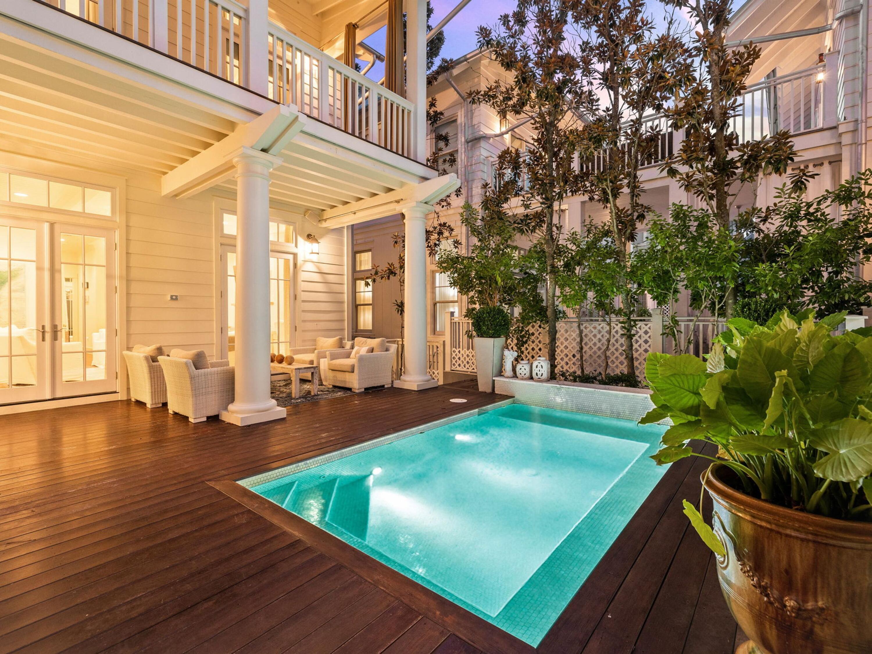 223 Western Lake Drive