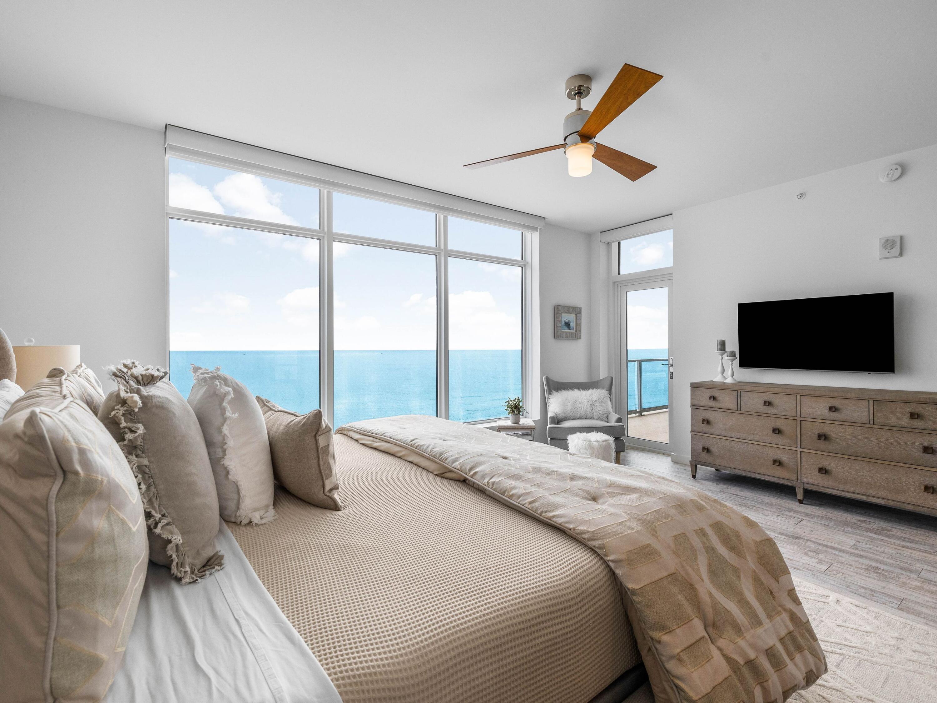 1900 Scenic Hwy 98 902