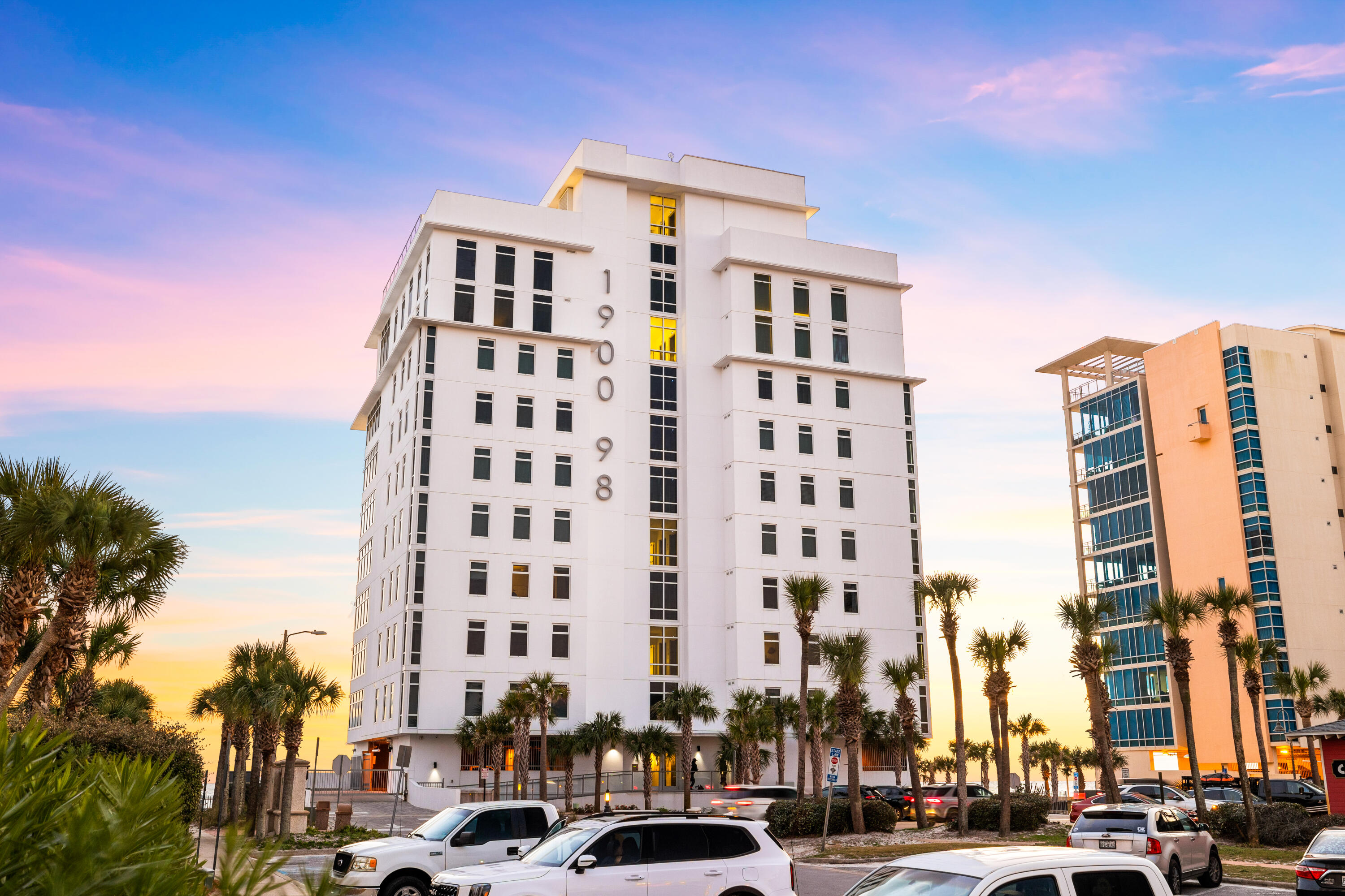 1900 Scenic Hwy 98 902