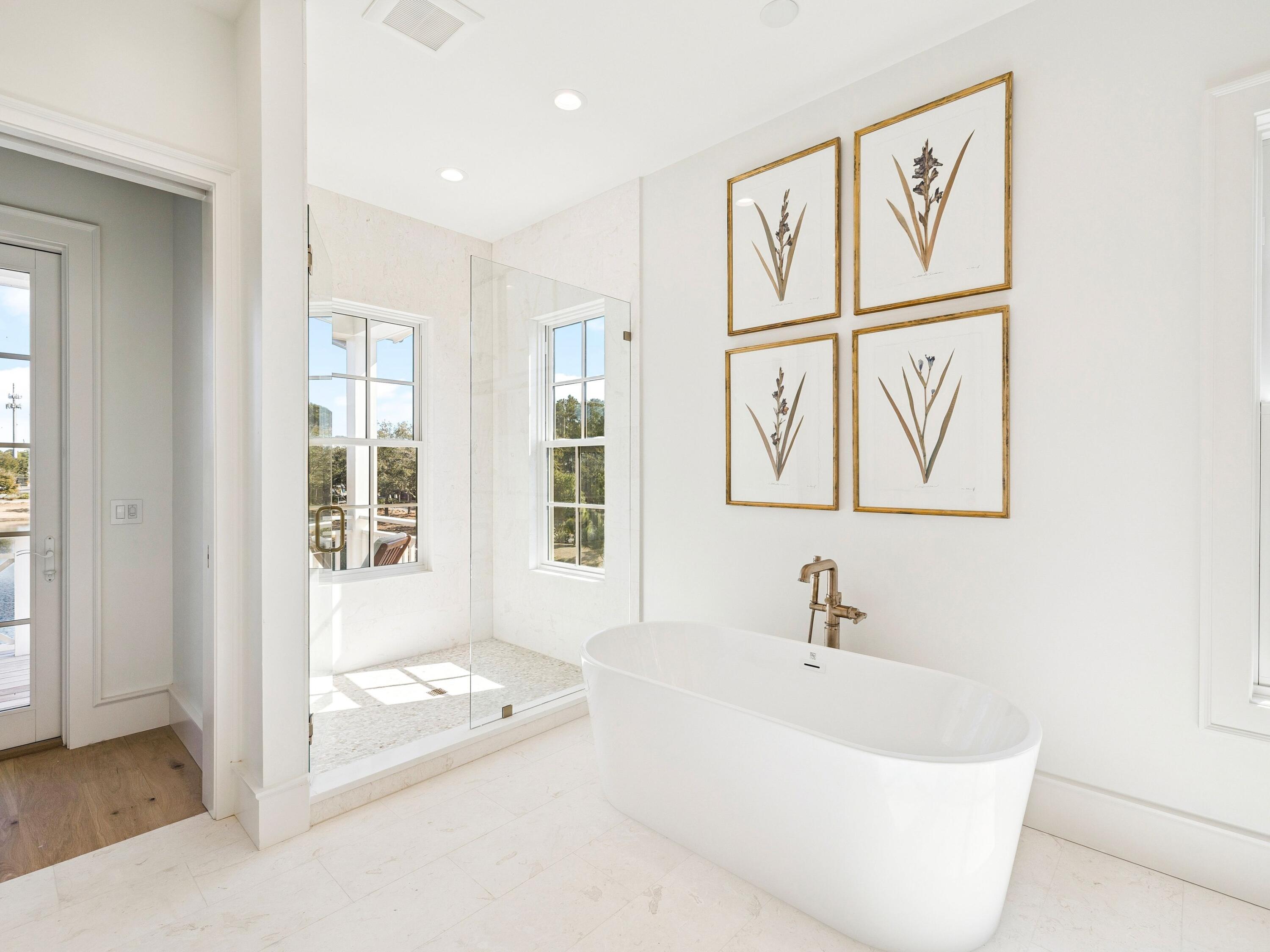 34 Climbing Rose Way