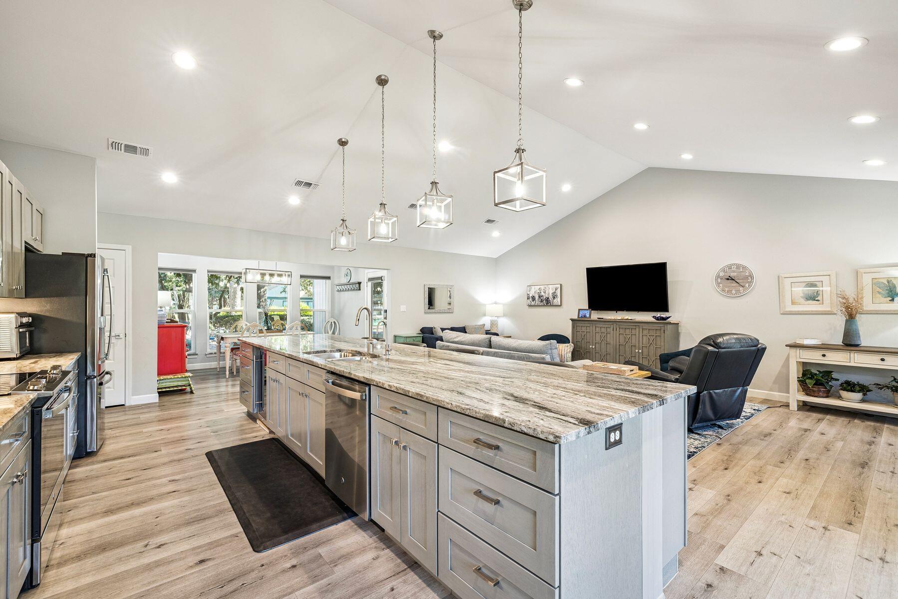 556 Augusta Drive # 11504