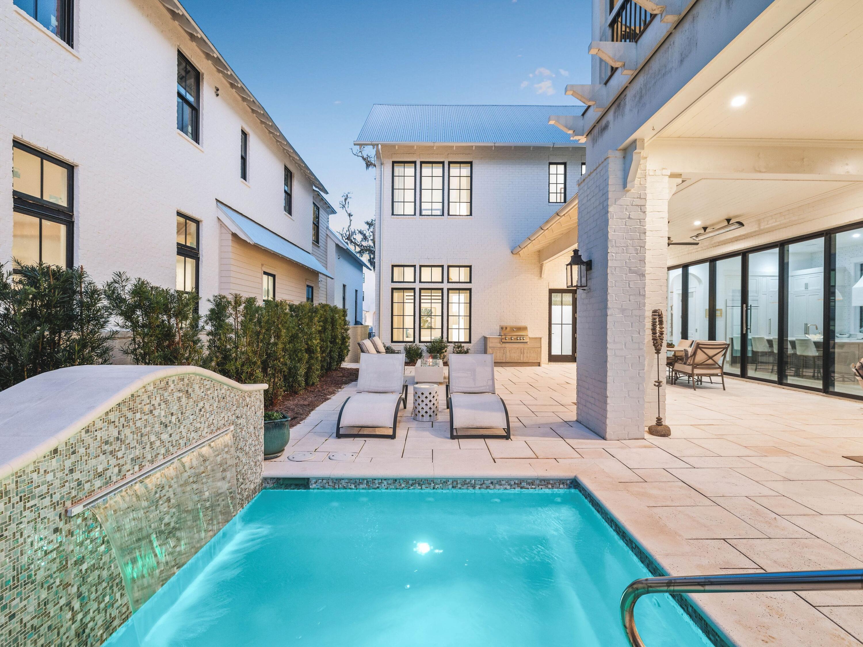 37 Junop Court