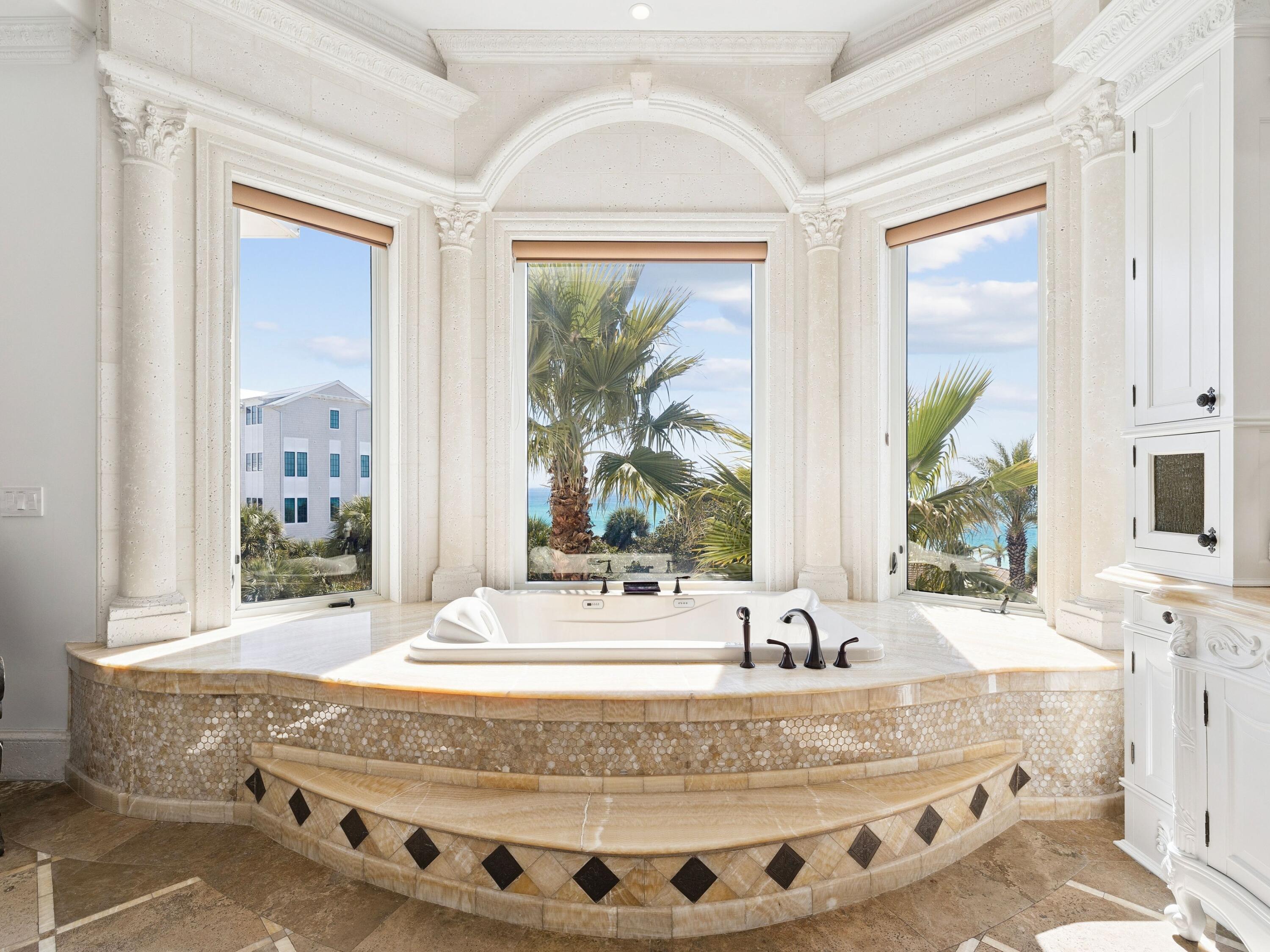 30 Pelican Circle
