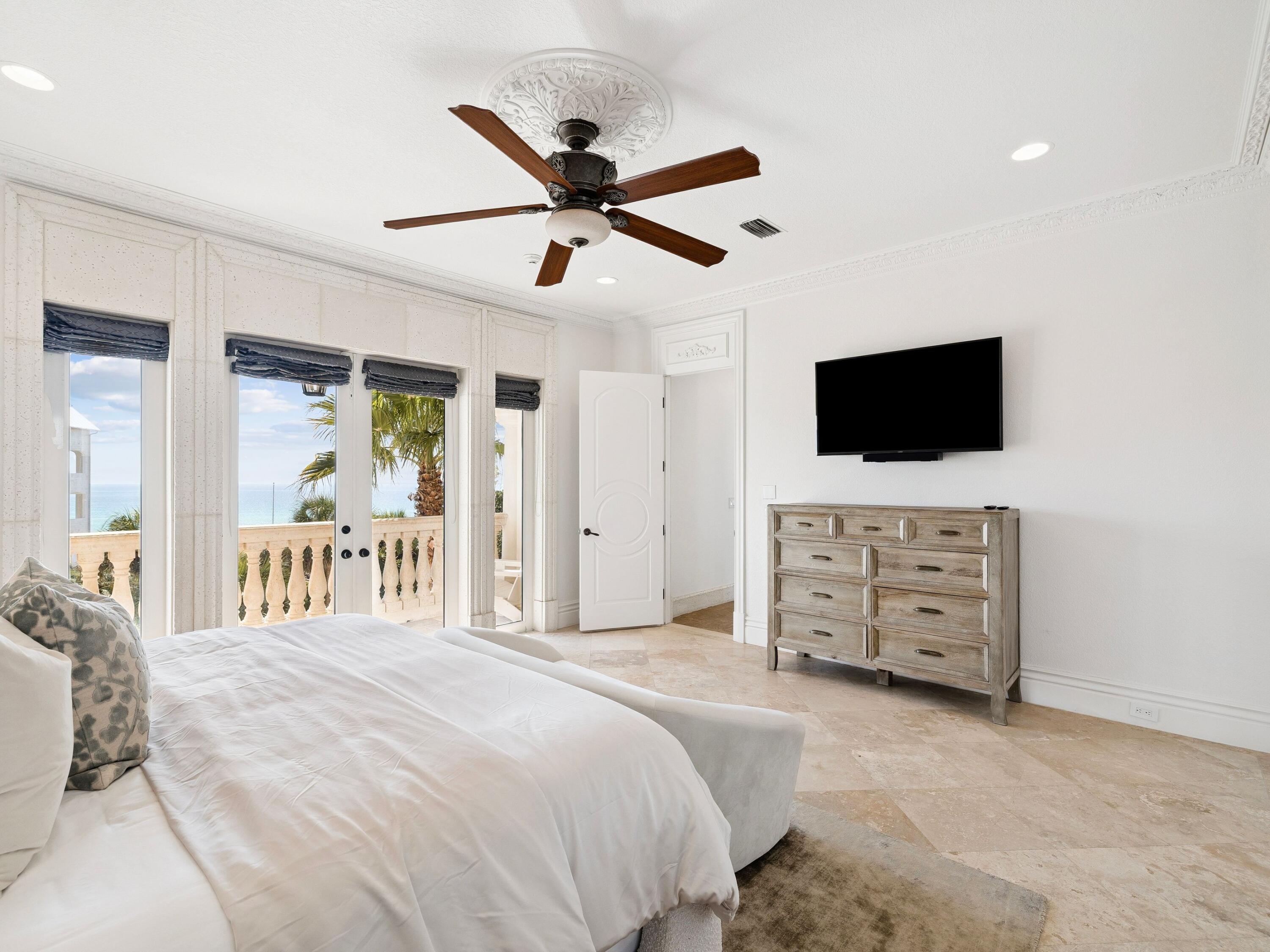 30 Pelican Circle