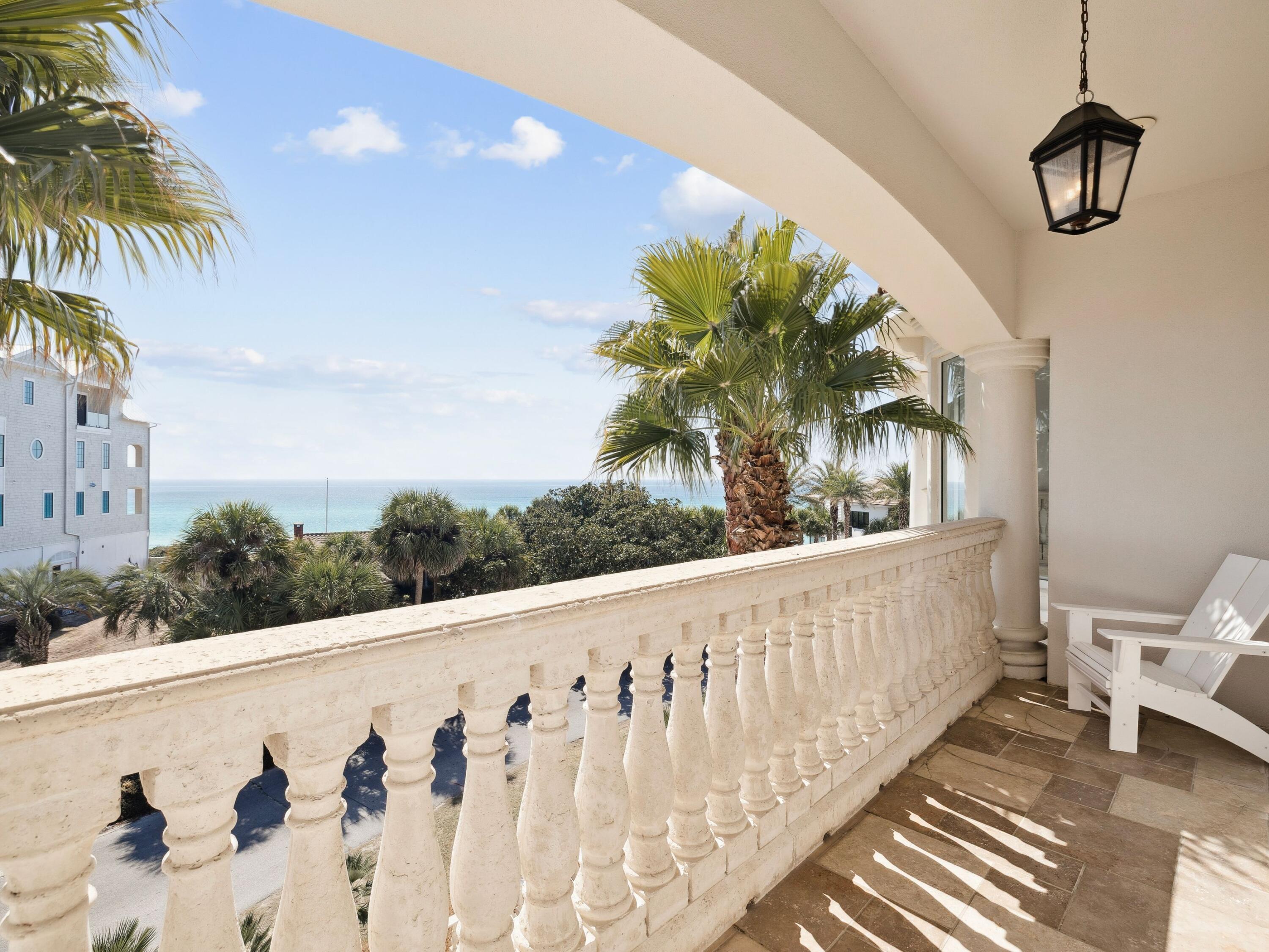 30 Pelican Circle