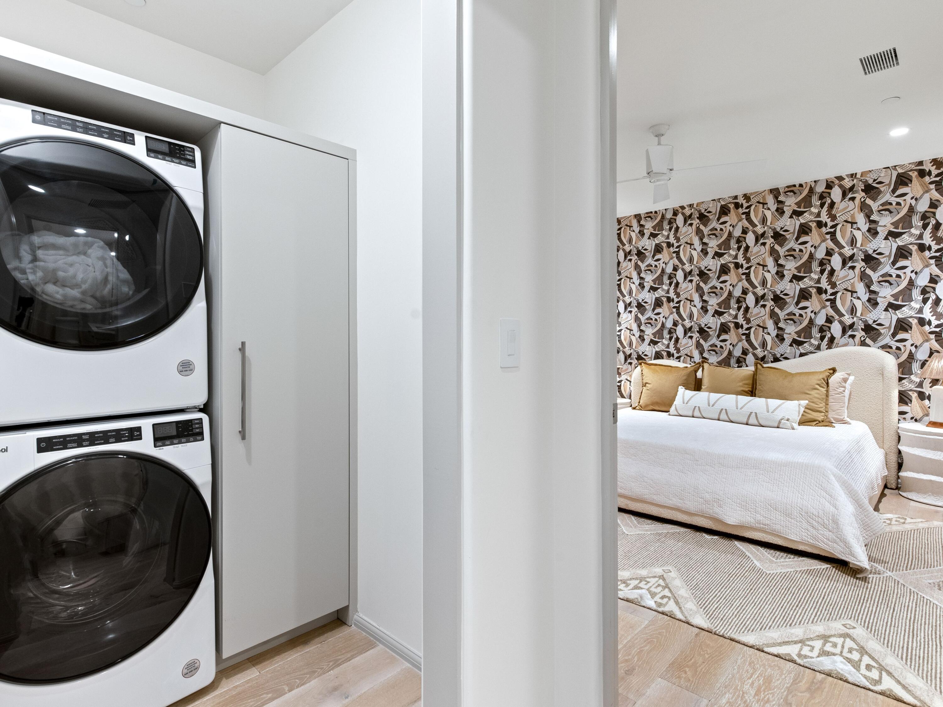 45 W Solaire Way 103