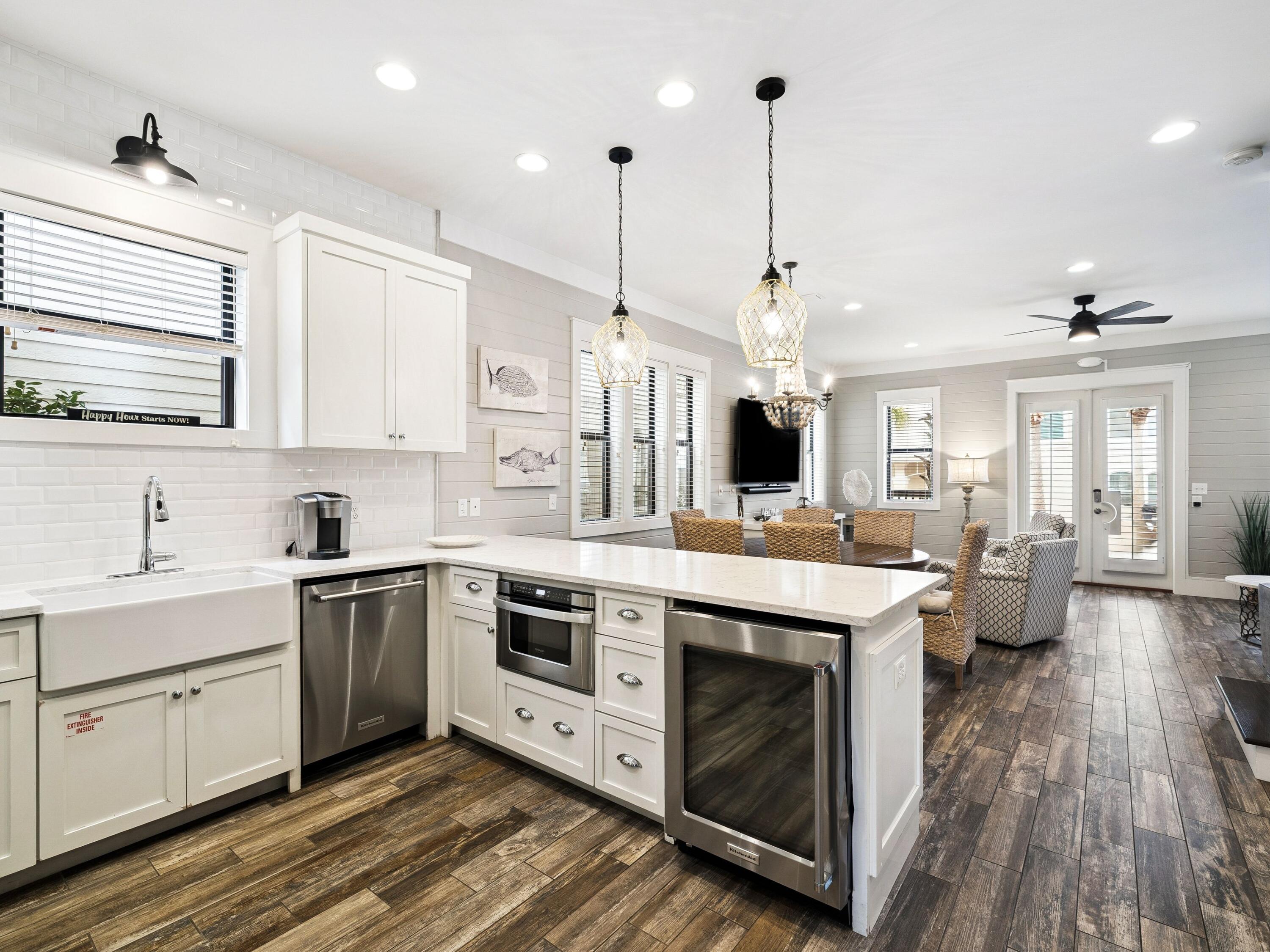 33 W Seacrest Beach Boulevard