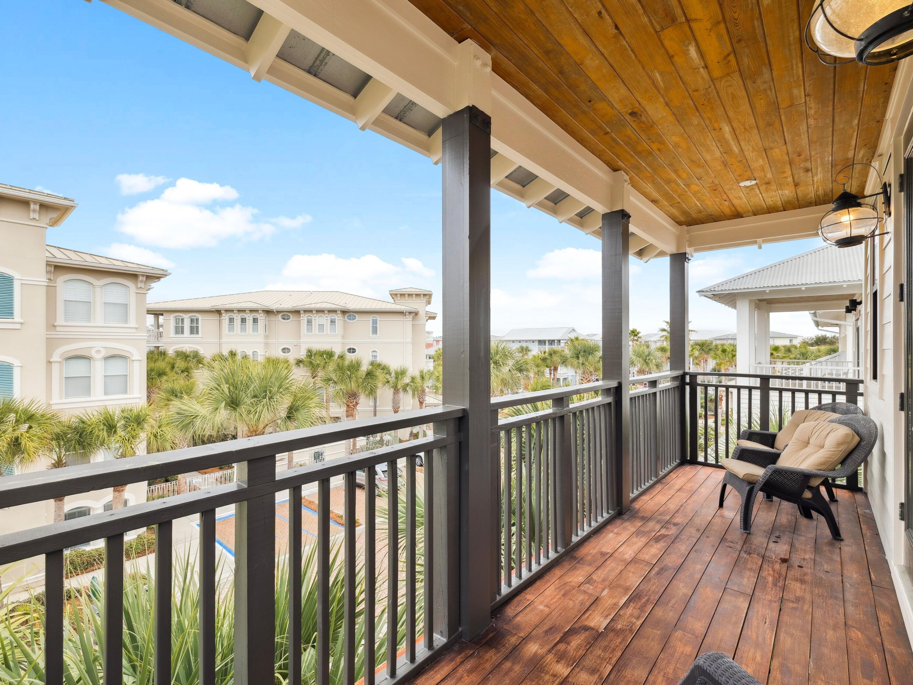 33 W Seacrest Beach Boulevard