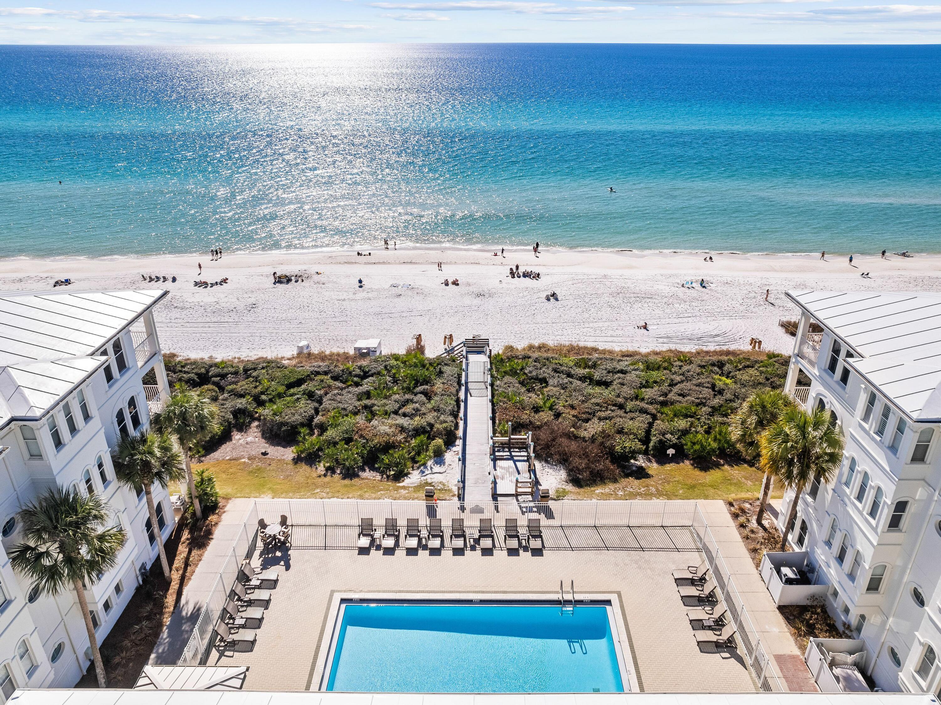 33 W Seacrest Beach Boulevard