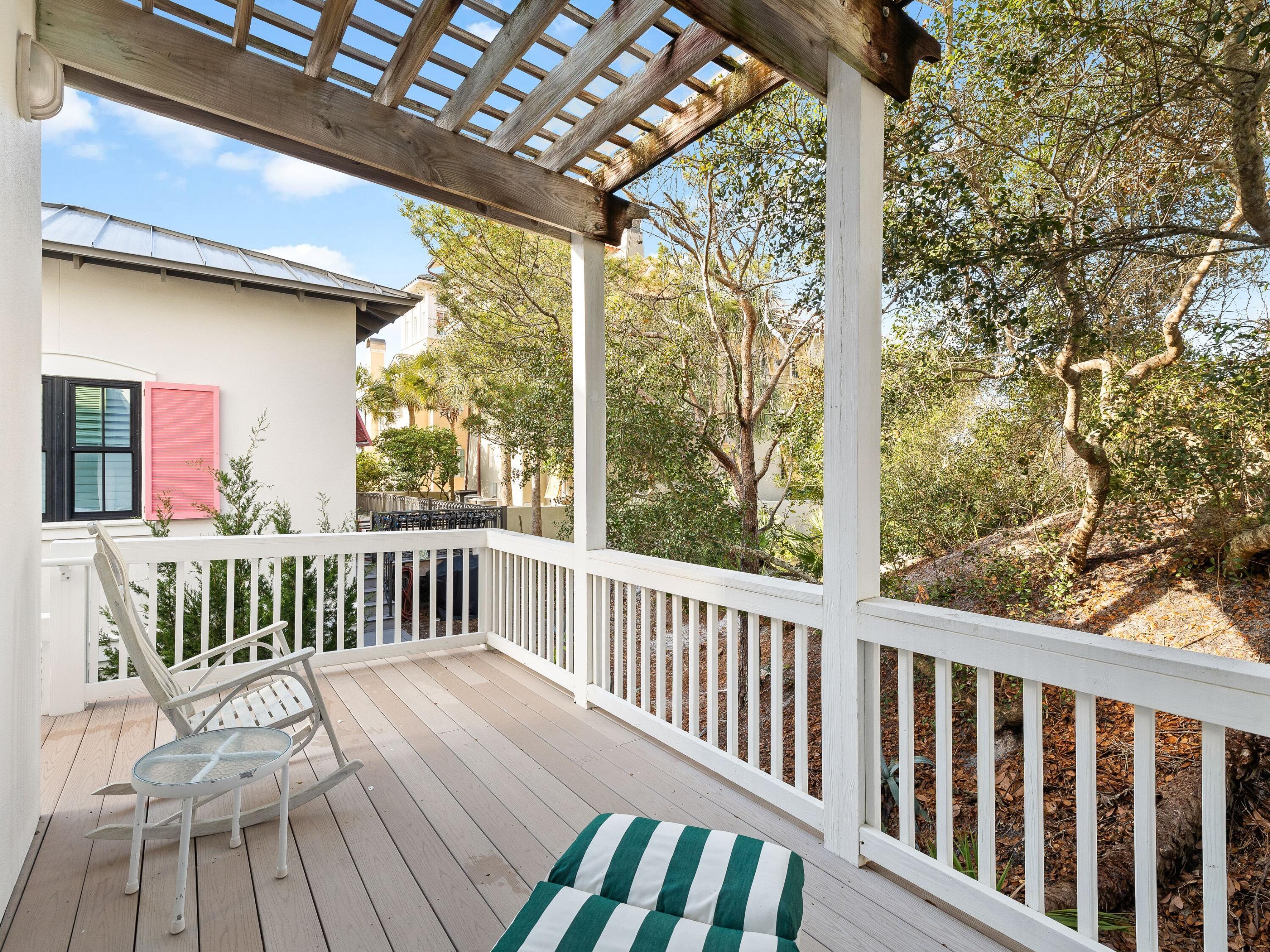 338 Rue Caribe
