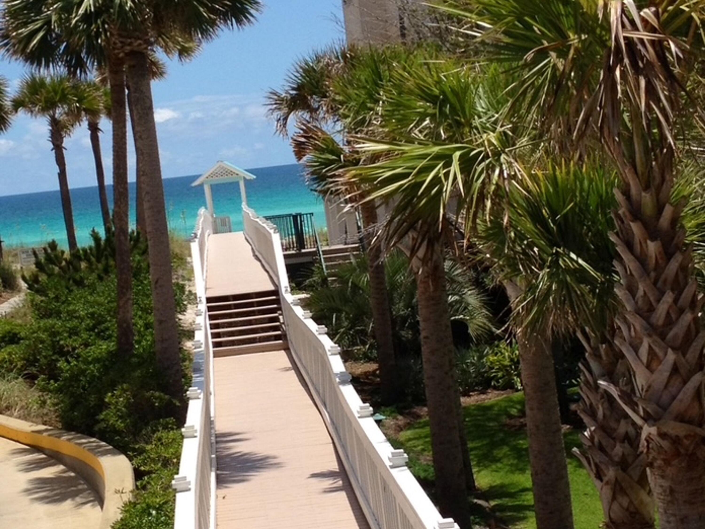 338 Rue Caribe