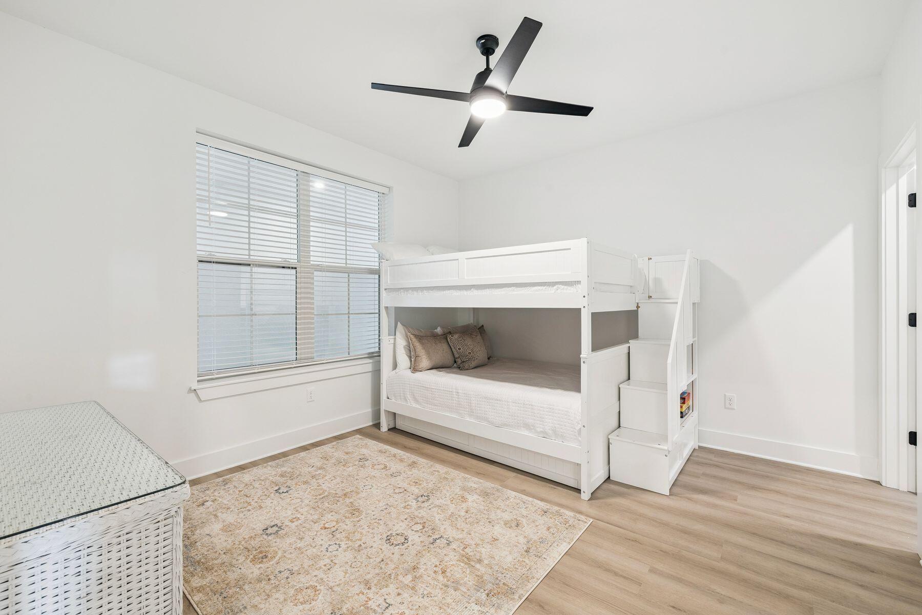 277 N The Grove Drive 334