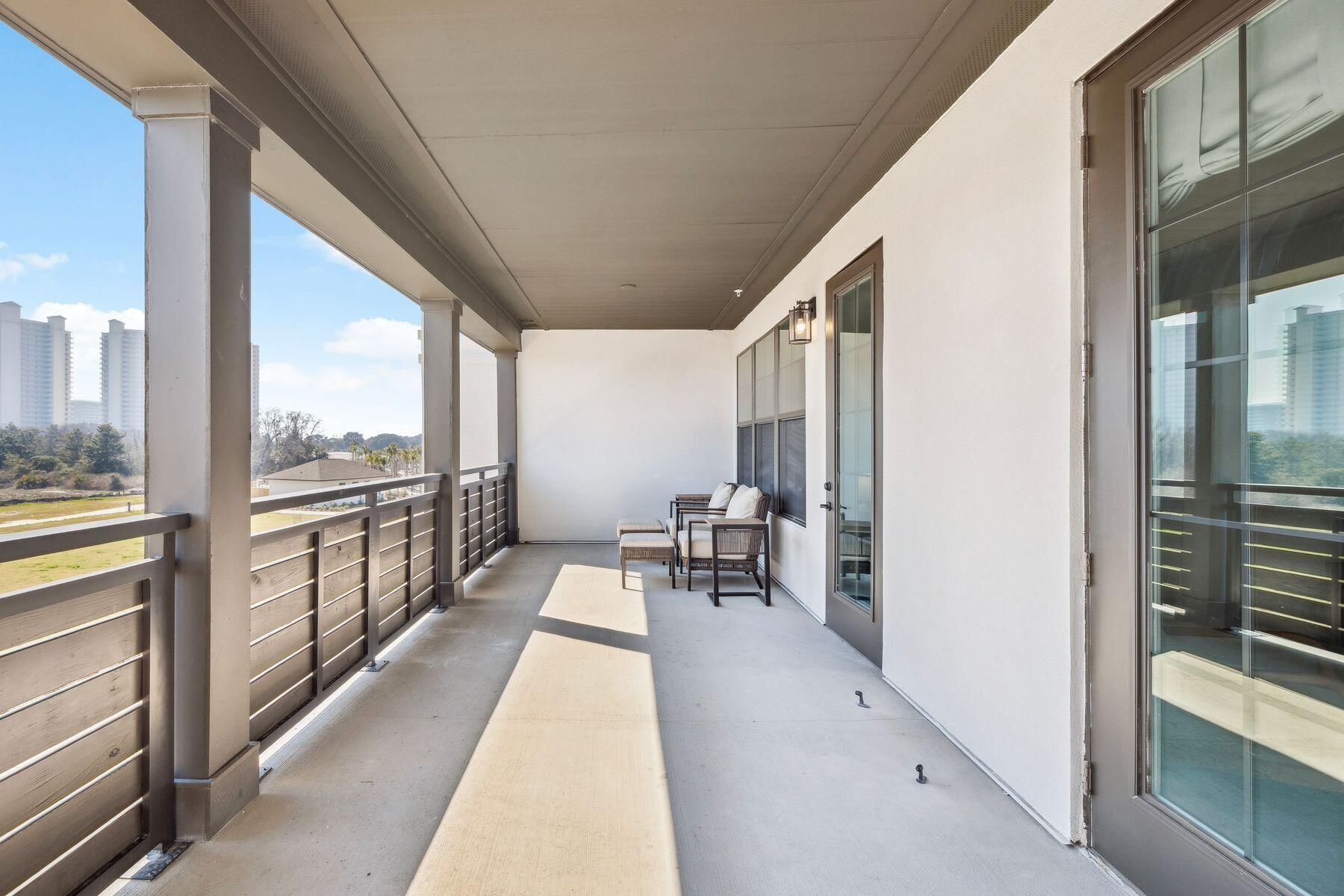 277 N The Grove Drive 334