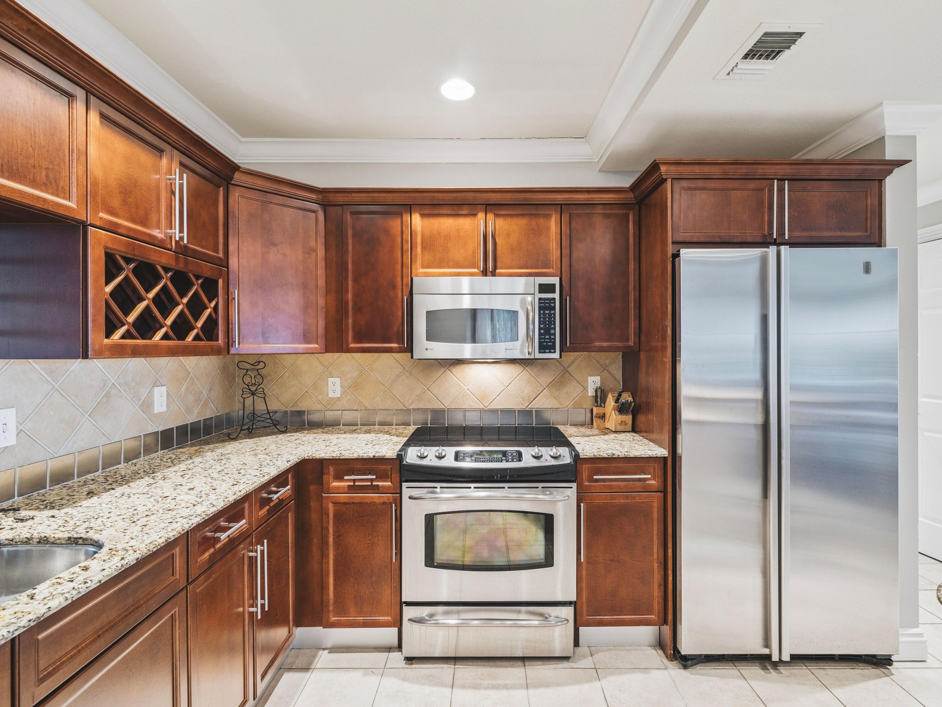 10 Harbor Boulevard UNIT E108