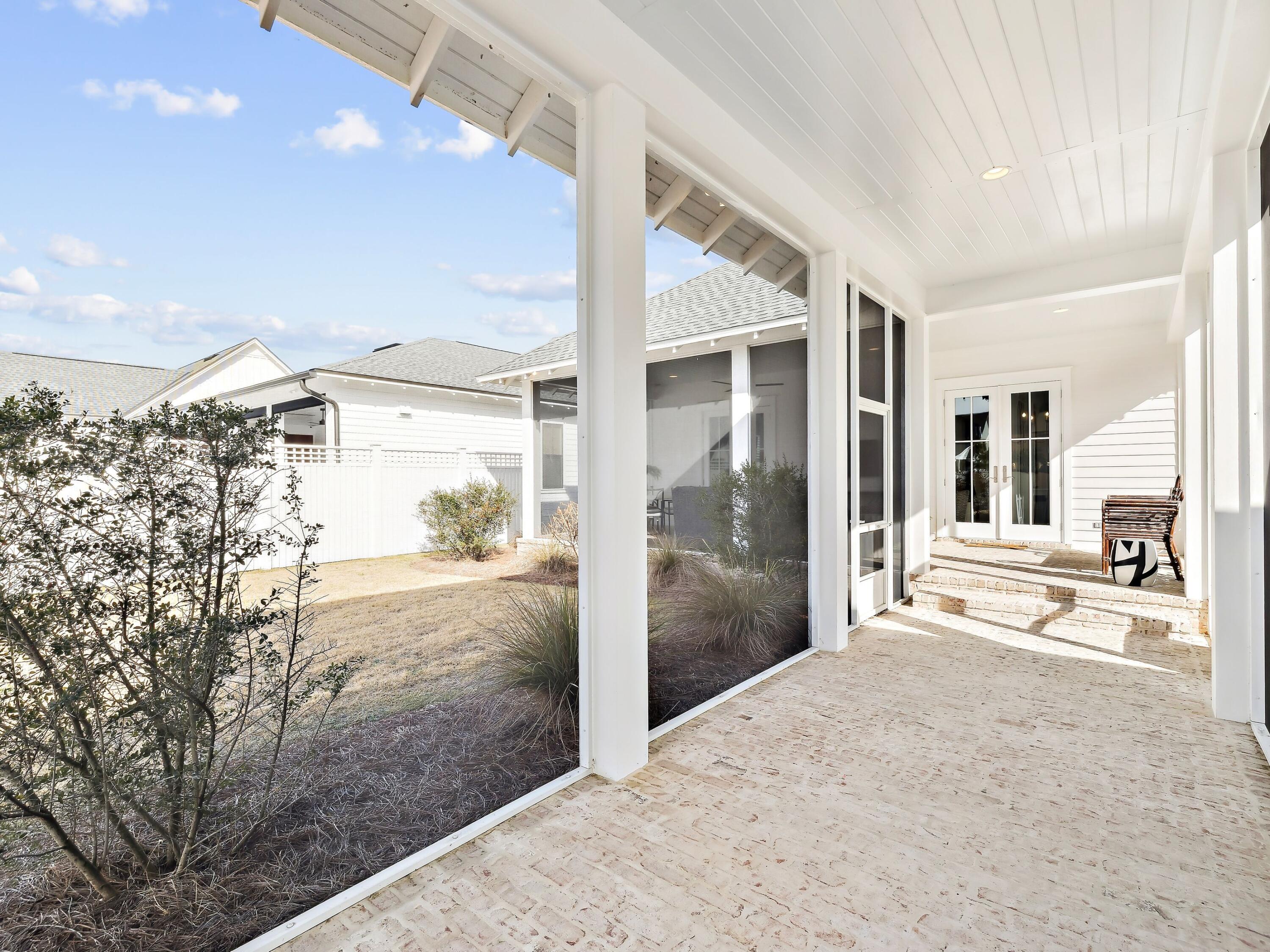 39 W Firethorn Circle