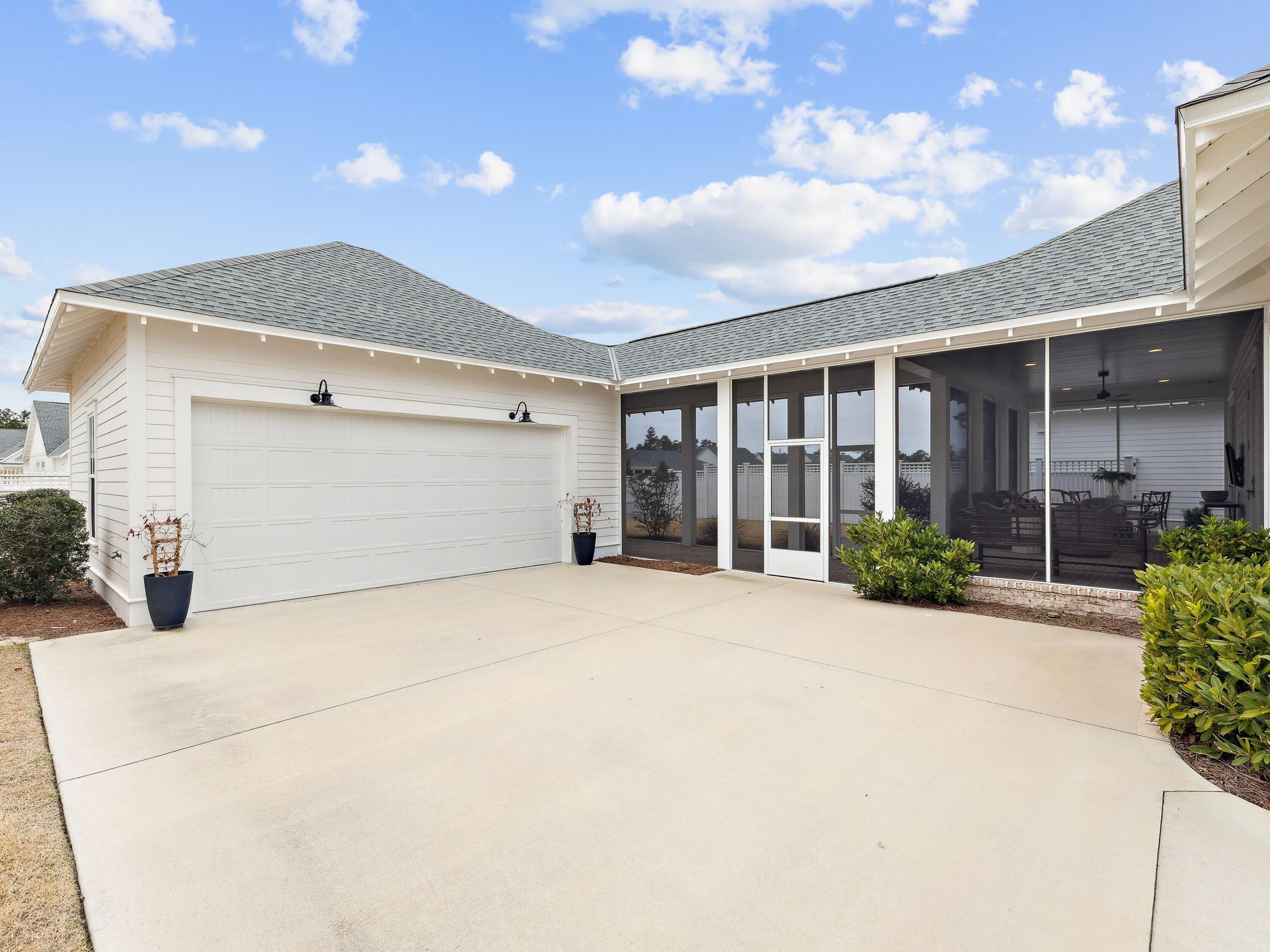 39 W Firethorn Circle