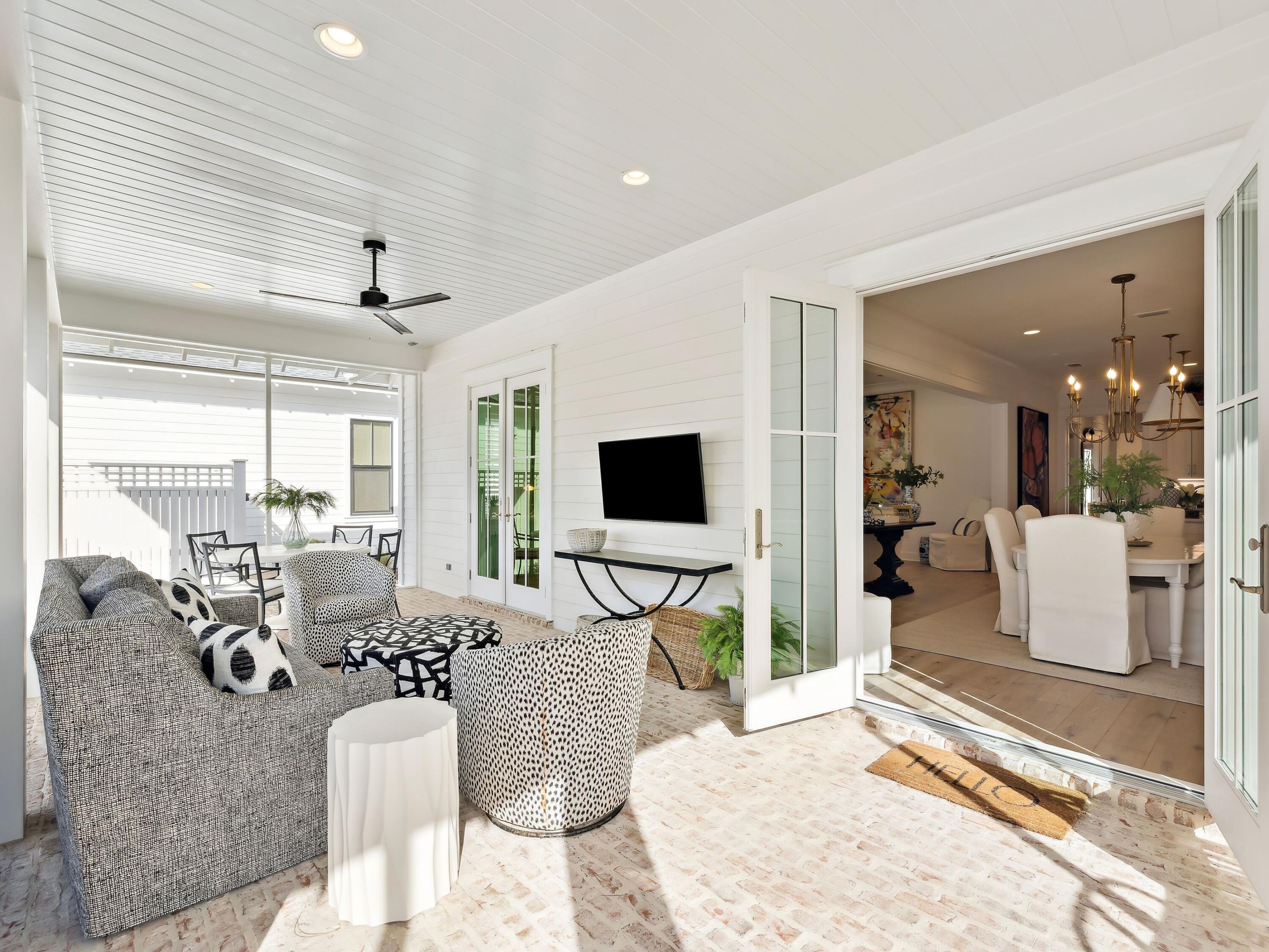 39 W Firethorn Circle