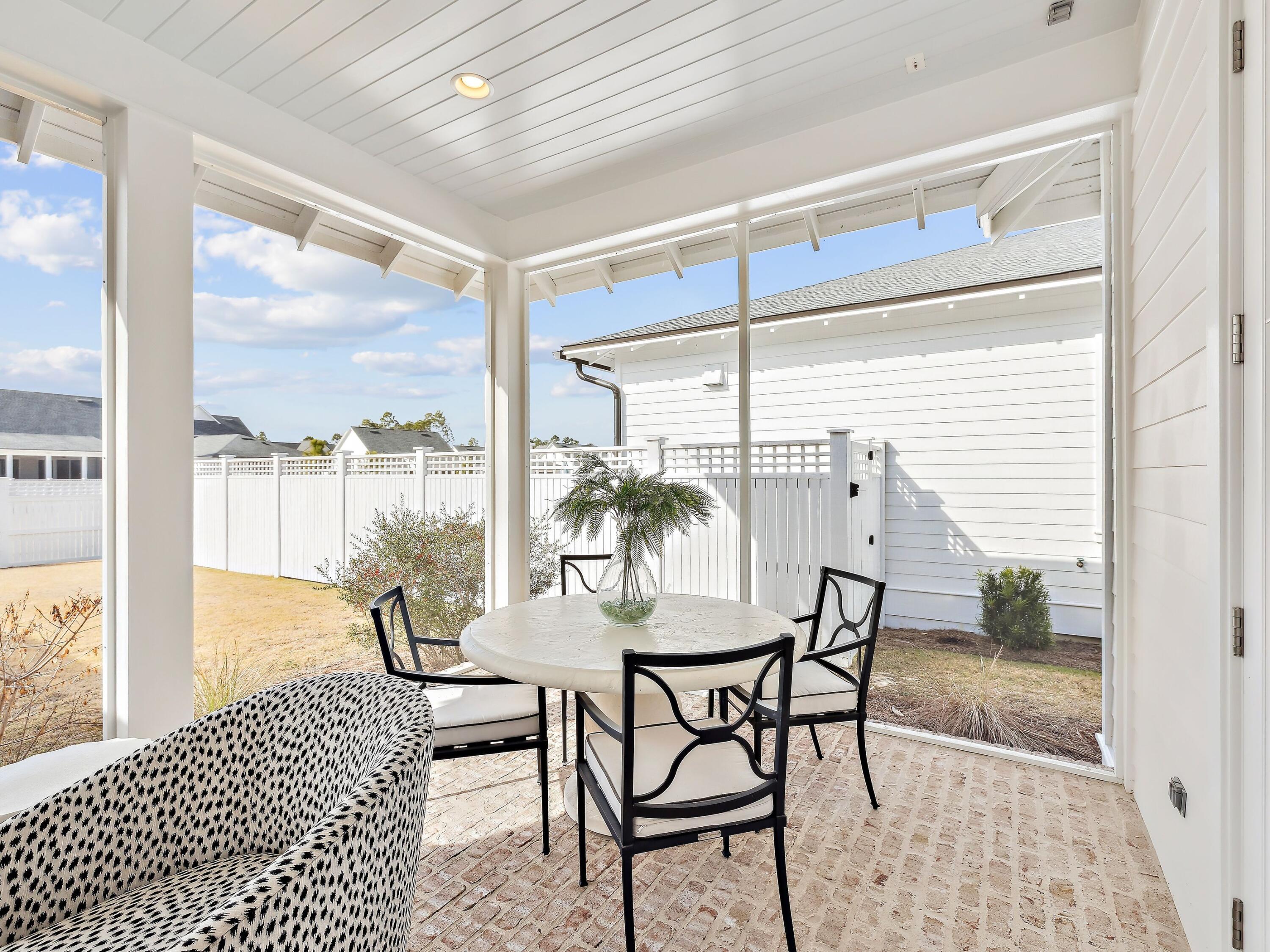 39 W Firethorn Circle