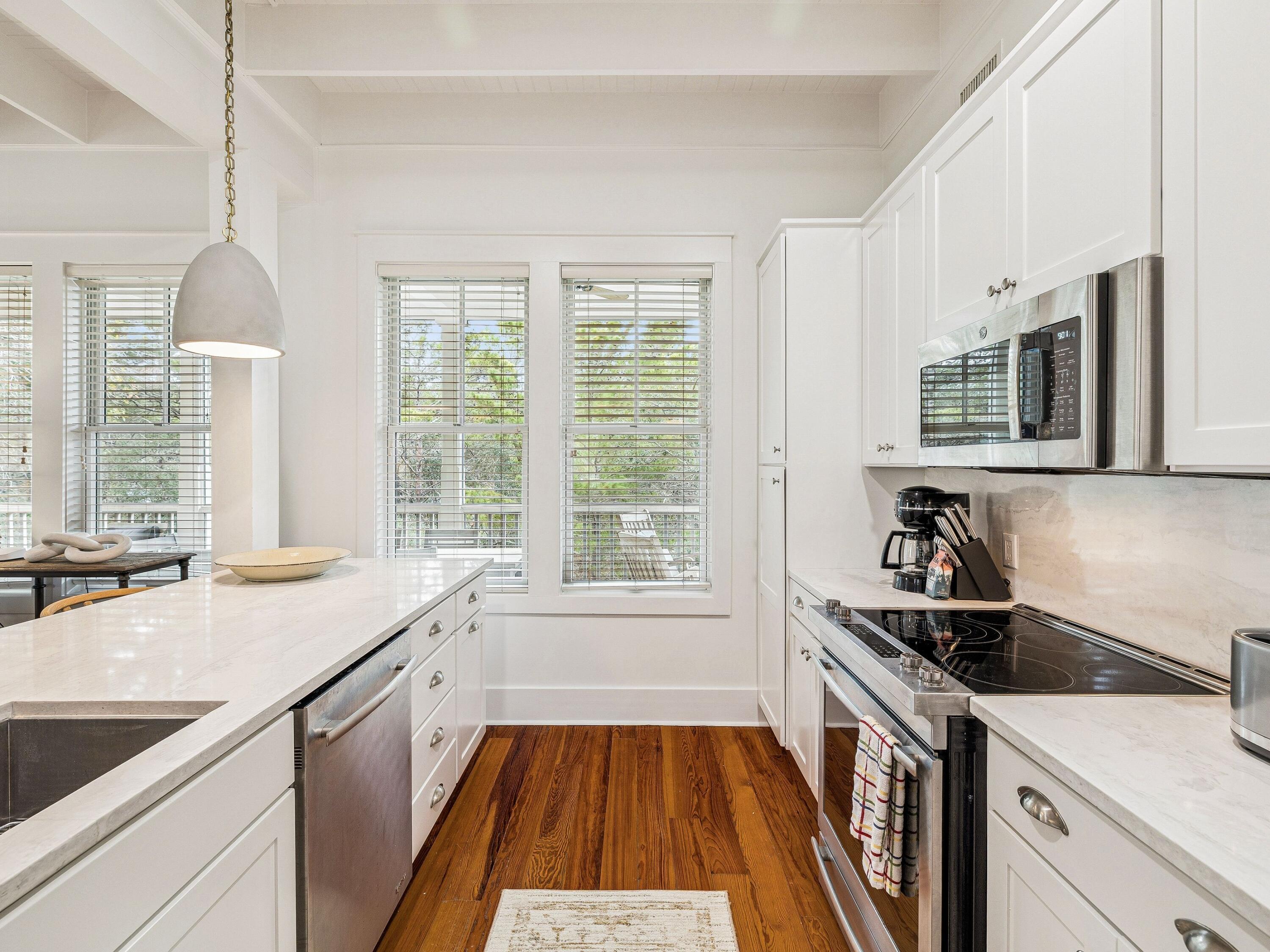 90 Silver Laurel Way