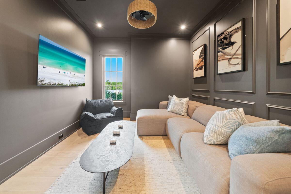 2900 S County Highway 395