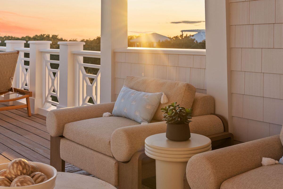 2900 S County Highway 395