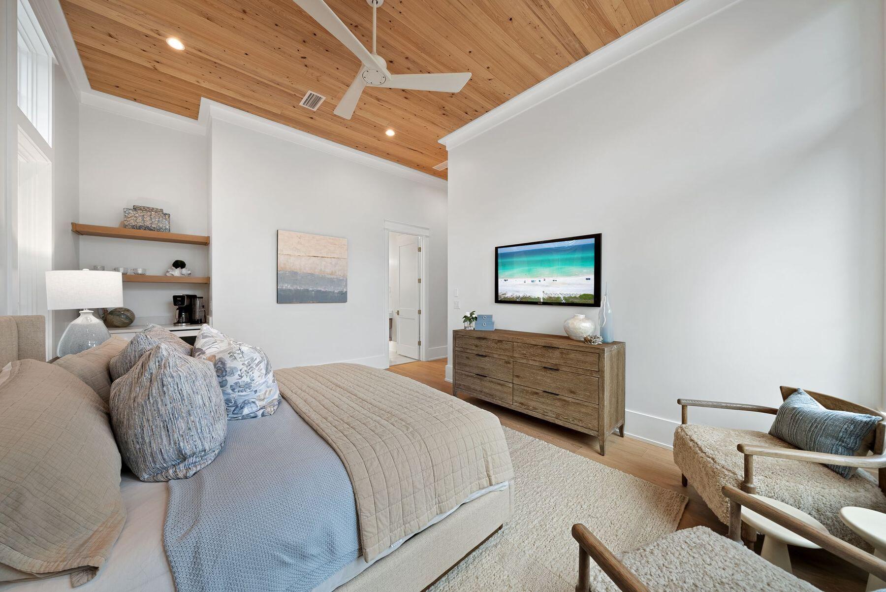 2900 S County Highway 395