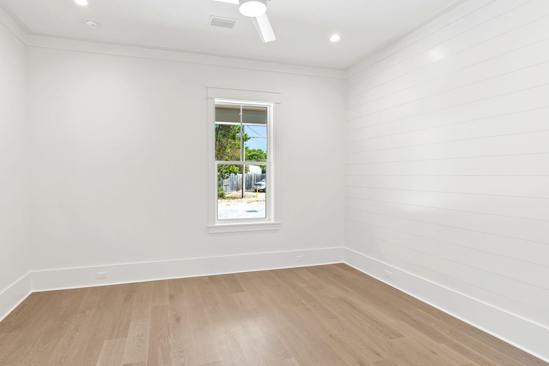 87 W Surfside Drive