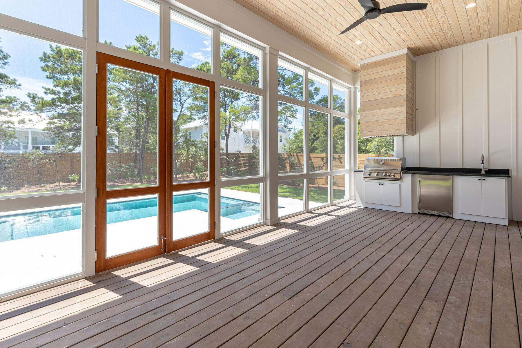 87 W Surfside Drive