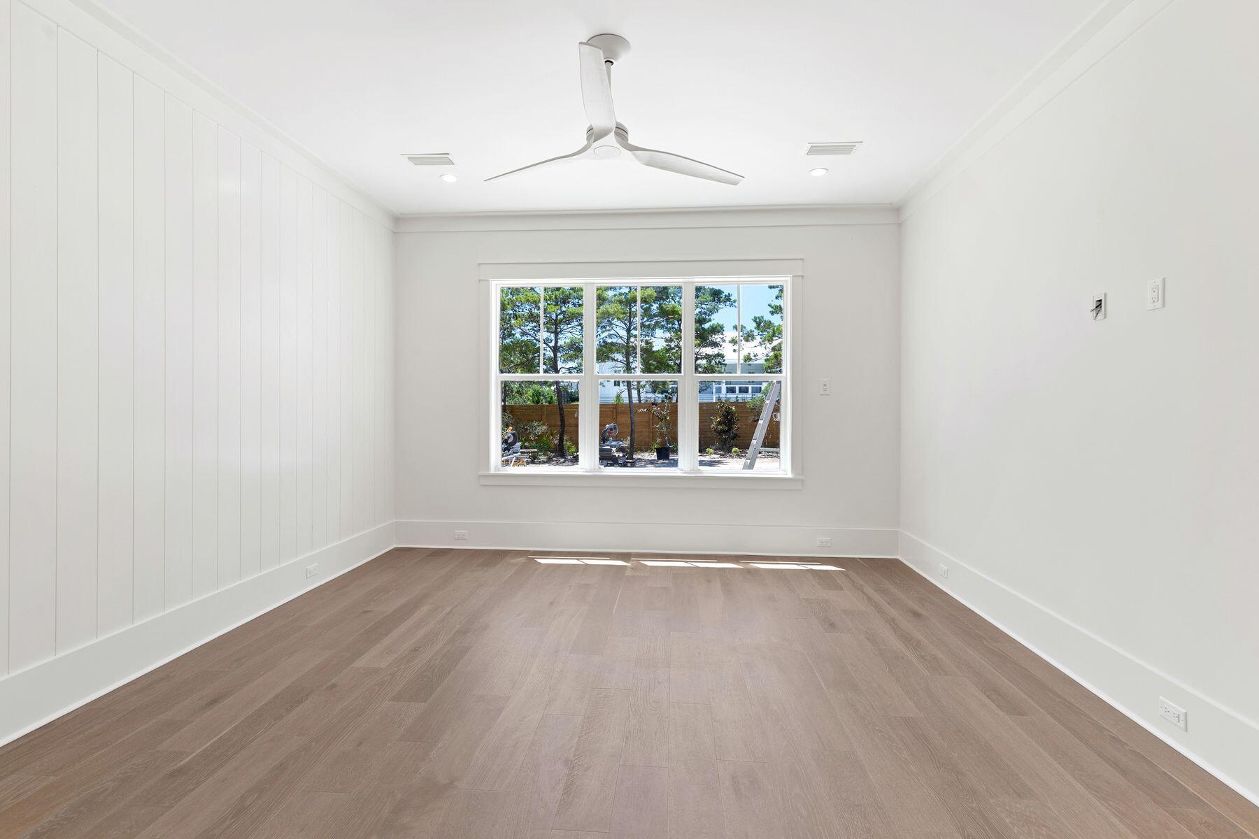87 W Surfside Drive