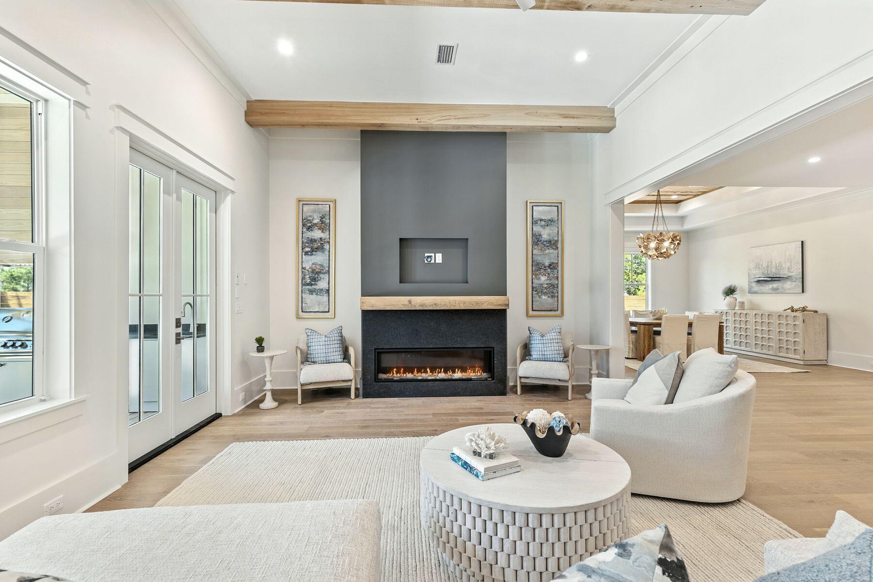 87 W Surfside Drive