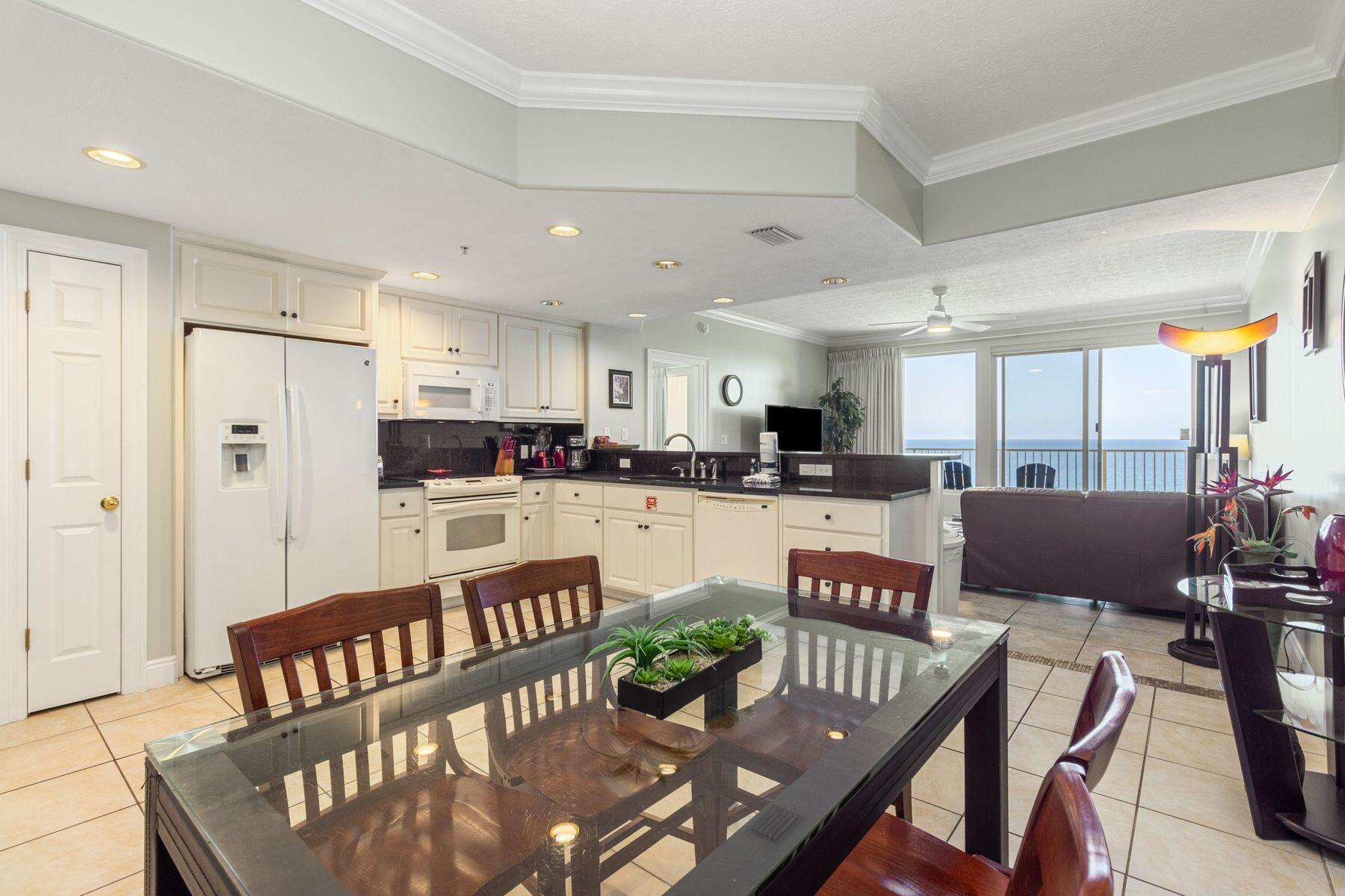 5004 Thomas Drive 1102