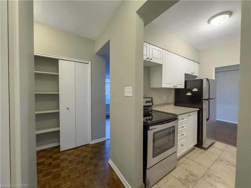 402-133 Herkimer Street Unit: 402