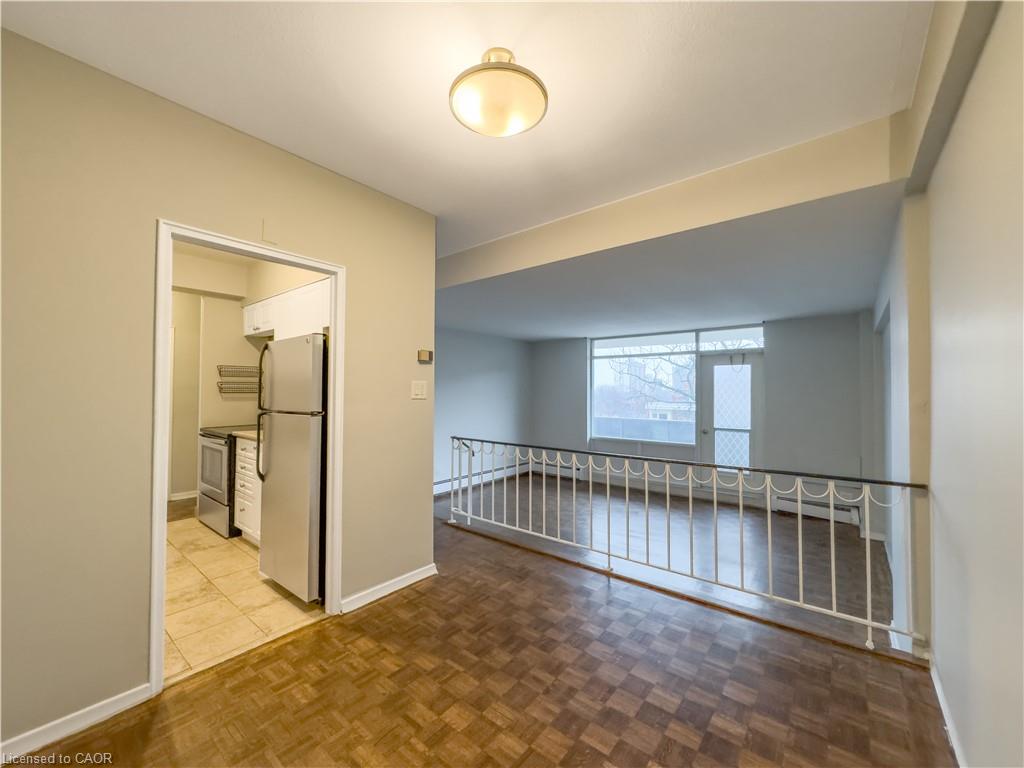 402-133 Herkimer Street Unit: 402