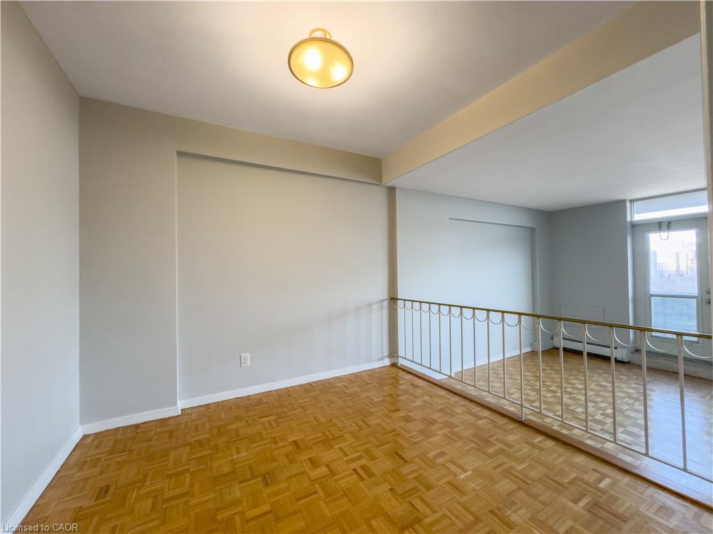 904-133 Herkimer Street Unit: 904