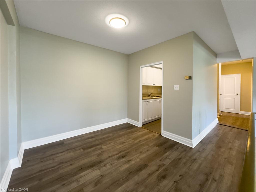 203-133 Herkimer Street Unit: 203