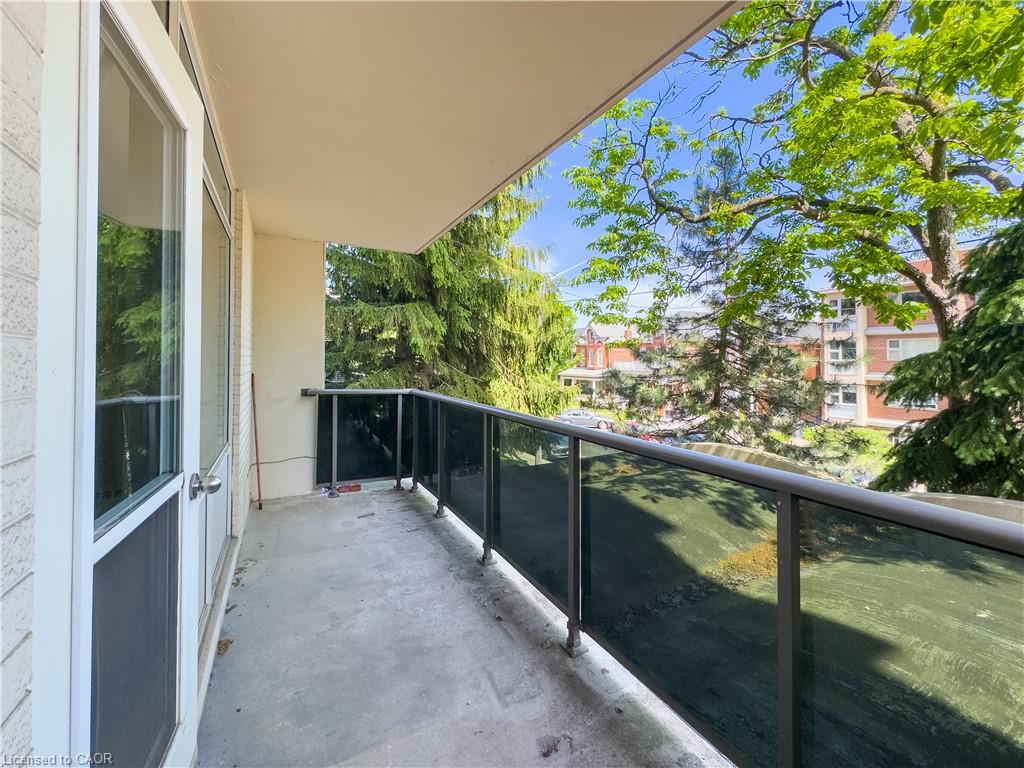 203-133 Herkimer Street Unit: 203