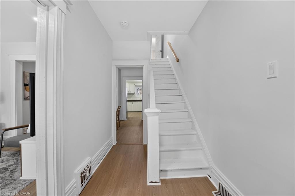 39 Beechwood Avenue