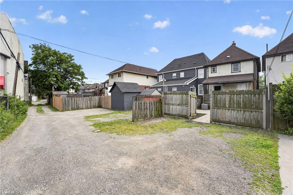 39 Beechwood Avenue