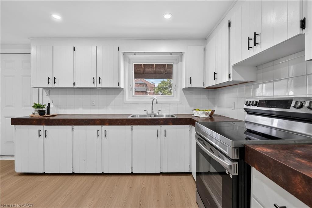 39 Beechwood Avenue