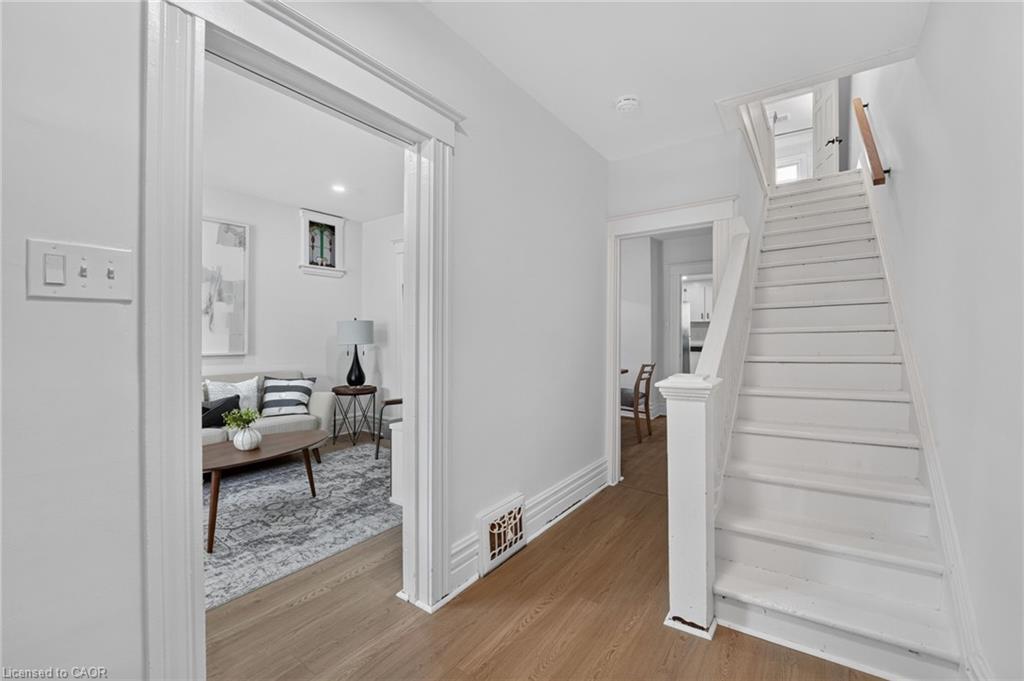 39 Beechwood Avenue