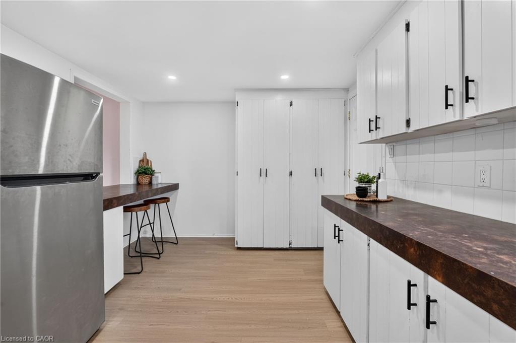 39 Beechwood Avenue