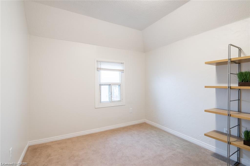 188 Sherman Avenue N Unit: Upper