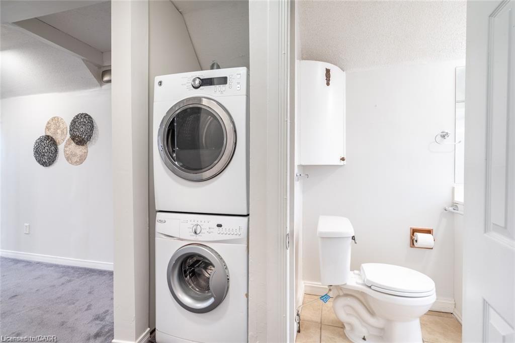 188 Sherman Avenue N Unit: Upper