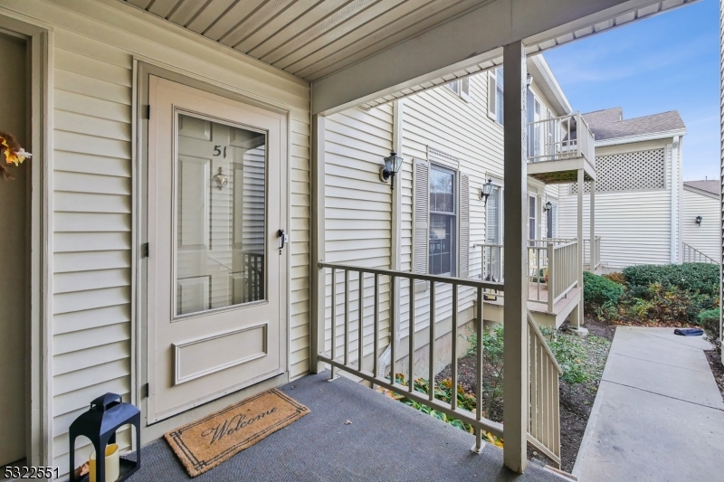 51 Jamestown Rd