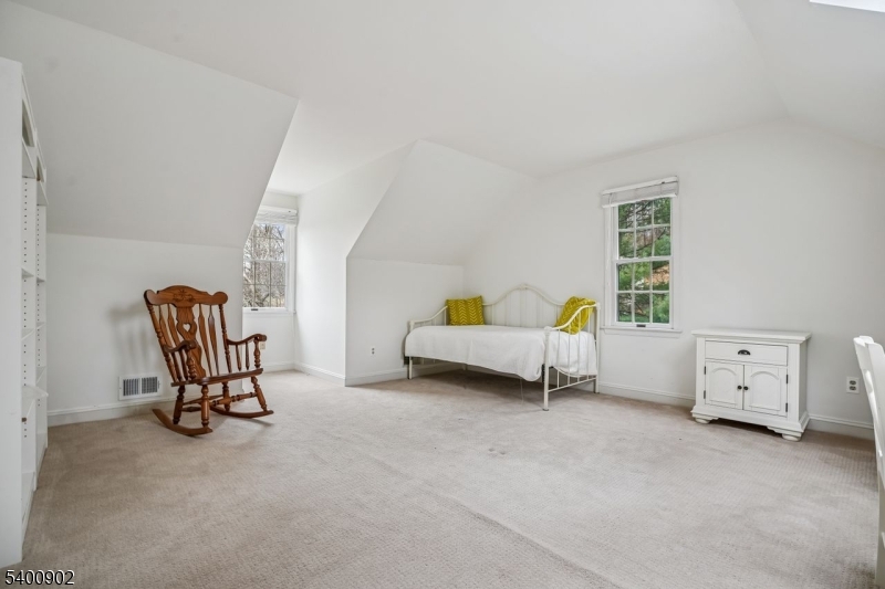 3 Spring House Rd